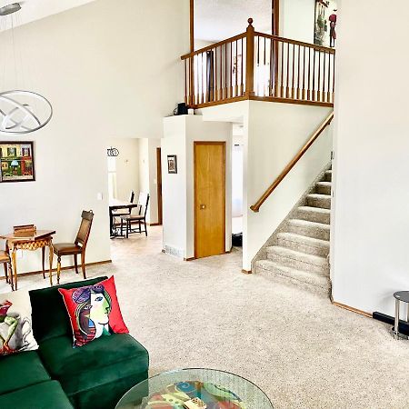 Artsy Home Close To Usafa With Fireplace And Patio Colorado Springs Exterior foto